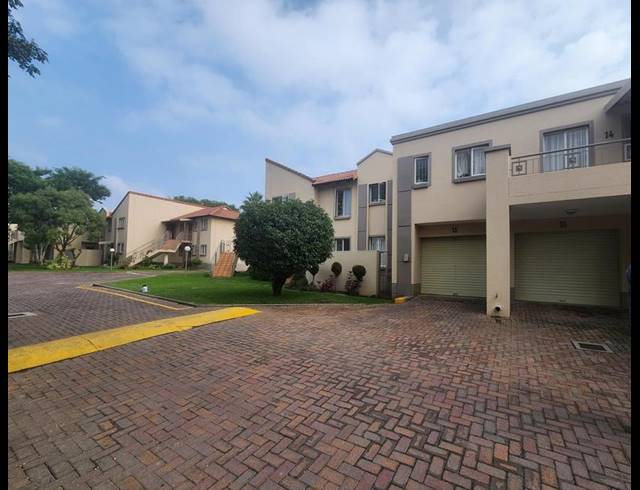 2 BEDROOM TOWNHOUSE FOR SALE IN MORELETAPARK